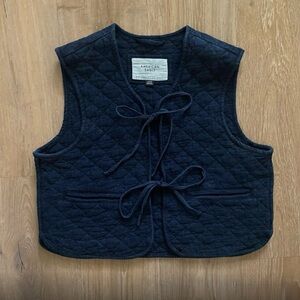 American Eagle Outfitters Navy Quilted Vest